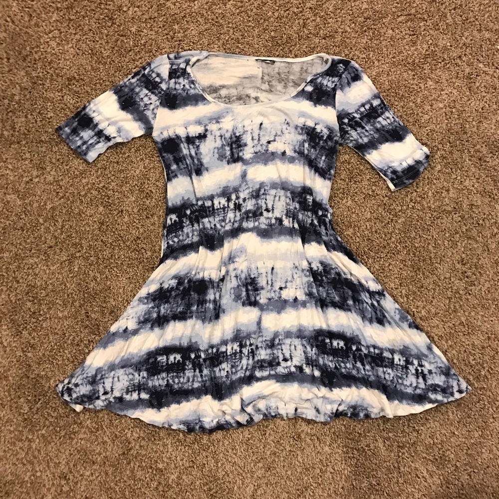 Blue ty-dye shift dress